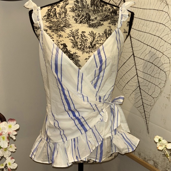 Express top - Picture 1 of 9